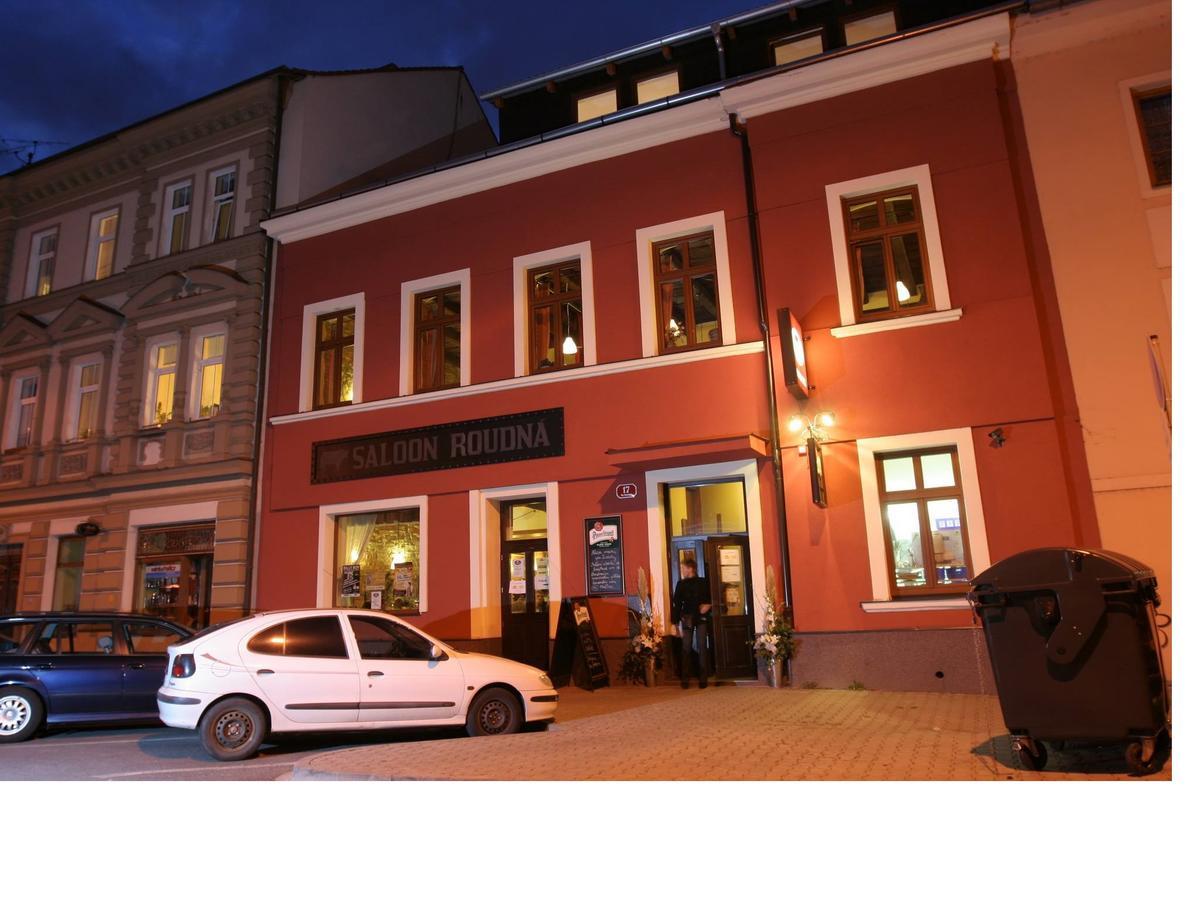 Apartments & Suites Zluta Hruska Pilsen Exterior photo